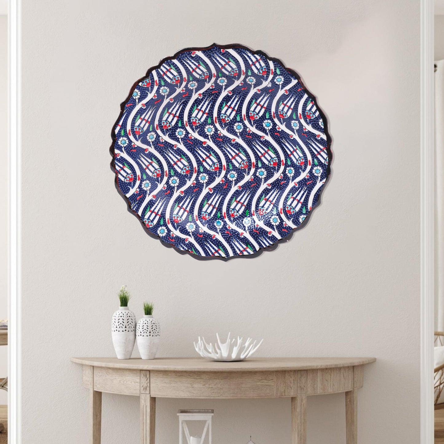 Ceramic Decorative Plate, Tulip Wave Decorative Plate